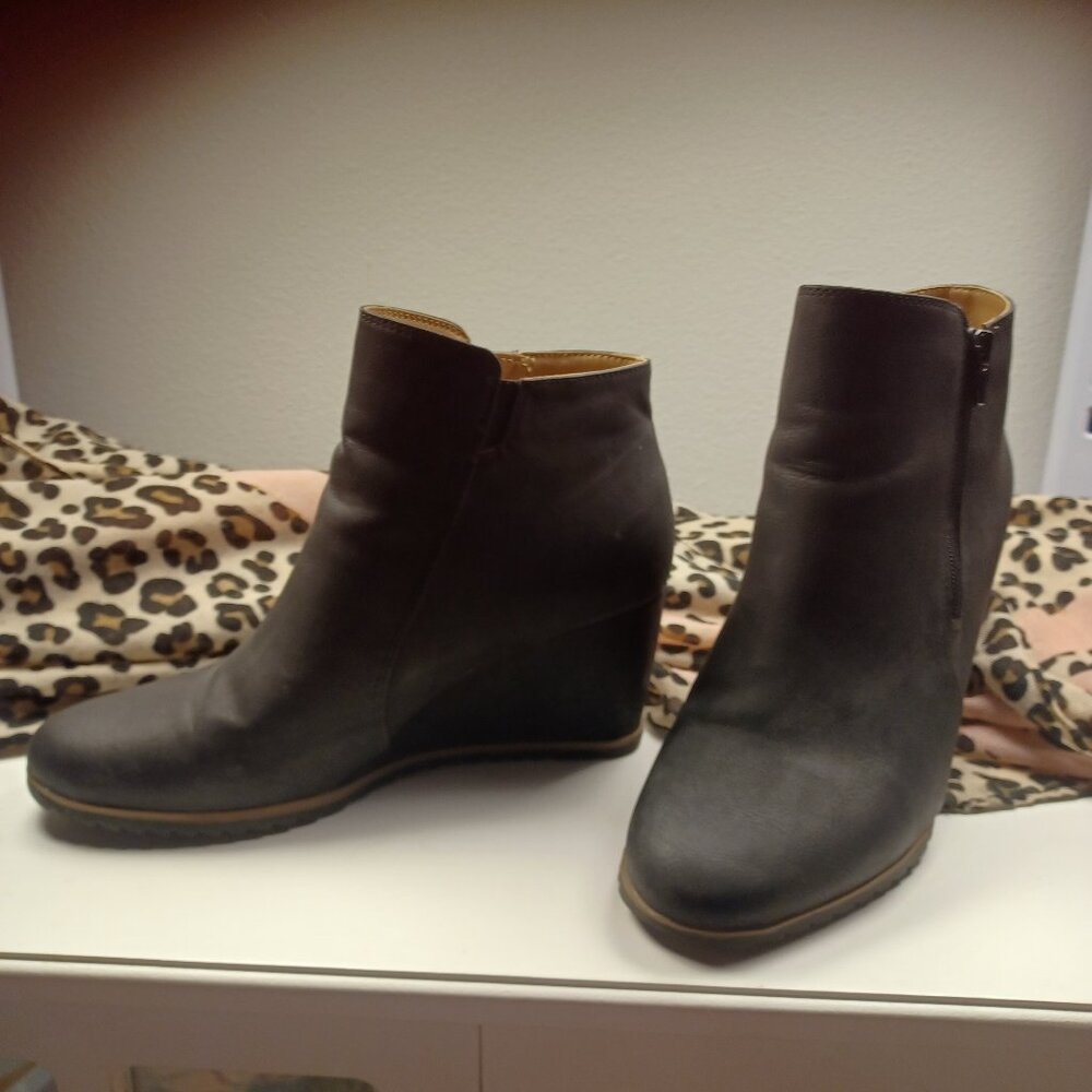 Soul by Naturalizer Black Wedge Bootie Size 9 - Picture 2 of 8